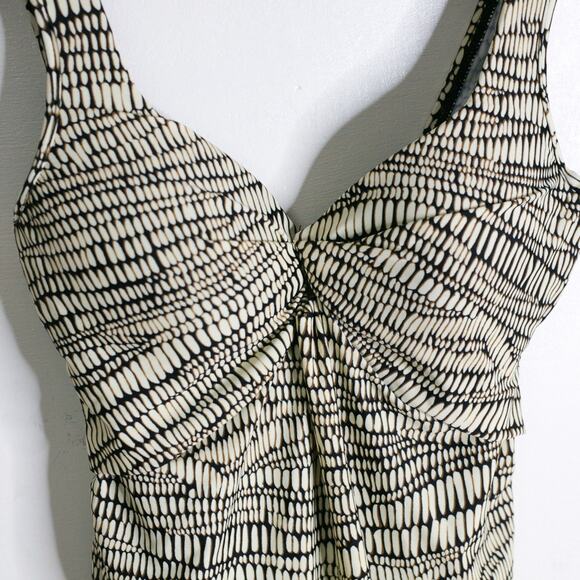 Shore Shapes Women’s Skirted One Piece Swimsuit 8 Black Flattering Bathing Suit - Picture 2 of 7